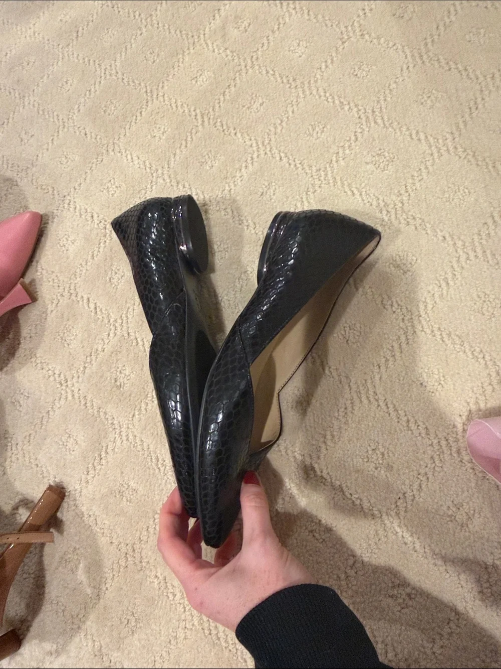 Naturalizer Black Pointed Snake-Texture Flats